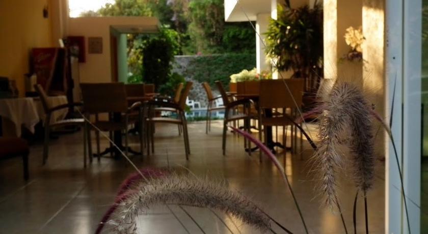 קוארנבאקאבה Hotel Laam מראה חיצוני תמונה